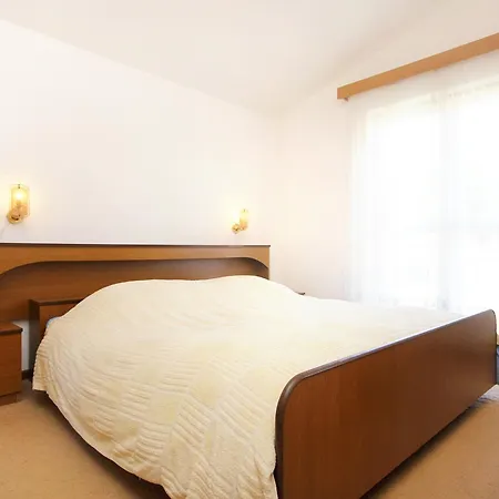 Brna 10057c Apartman Smokvica