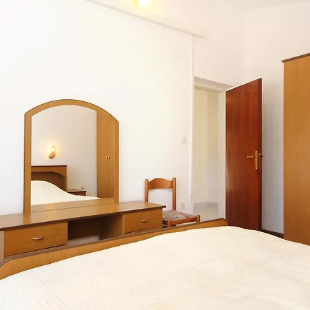 Brna 10057c Apartman *